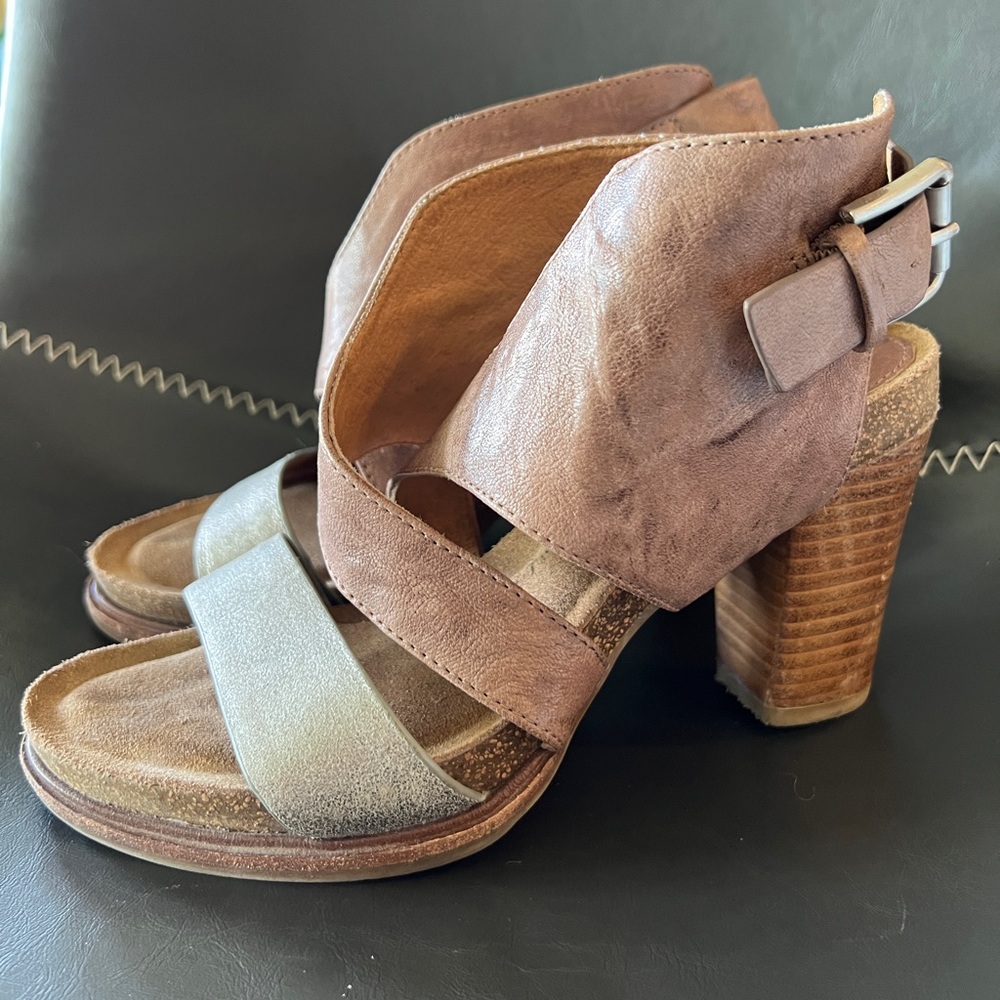 Sofft Sandal Heels Womens 7